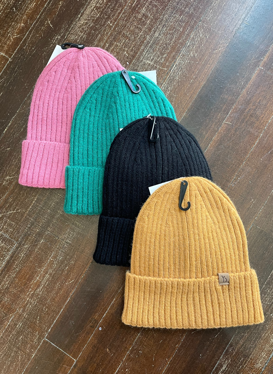 Ribbed Cuff Beanie O-620