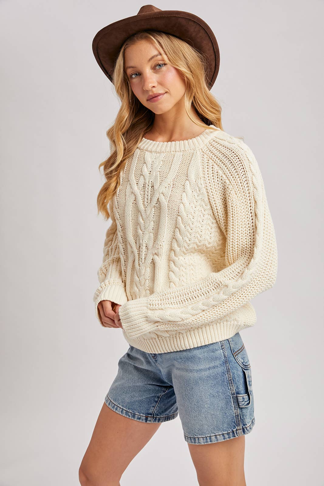 Crewneck Cable Knit Sweater