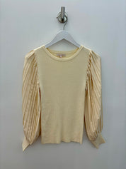 Mixed Pleated Sleeve Knit Top