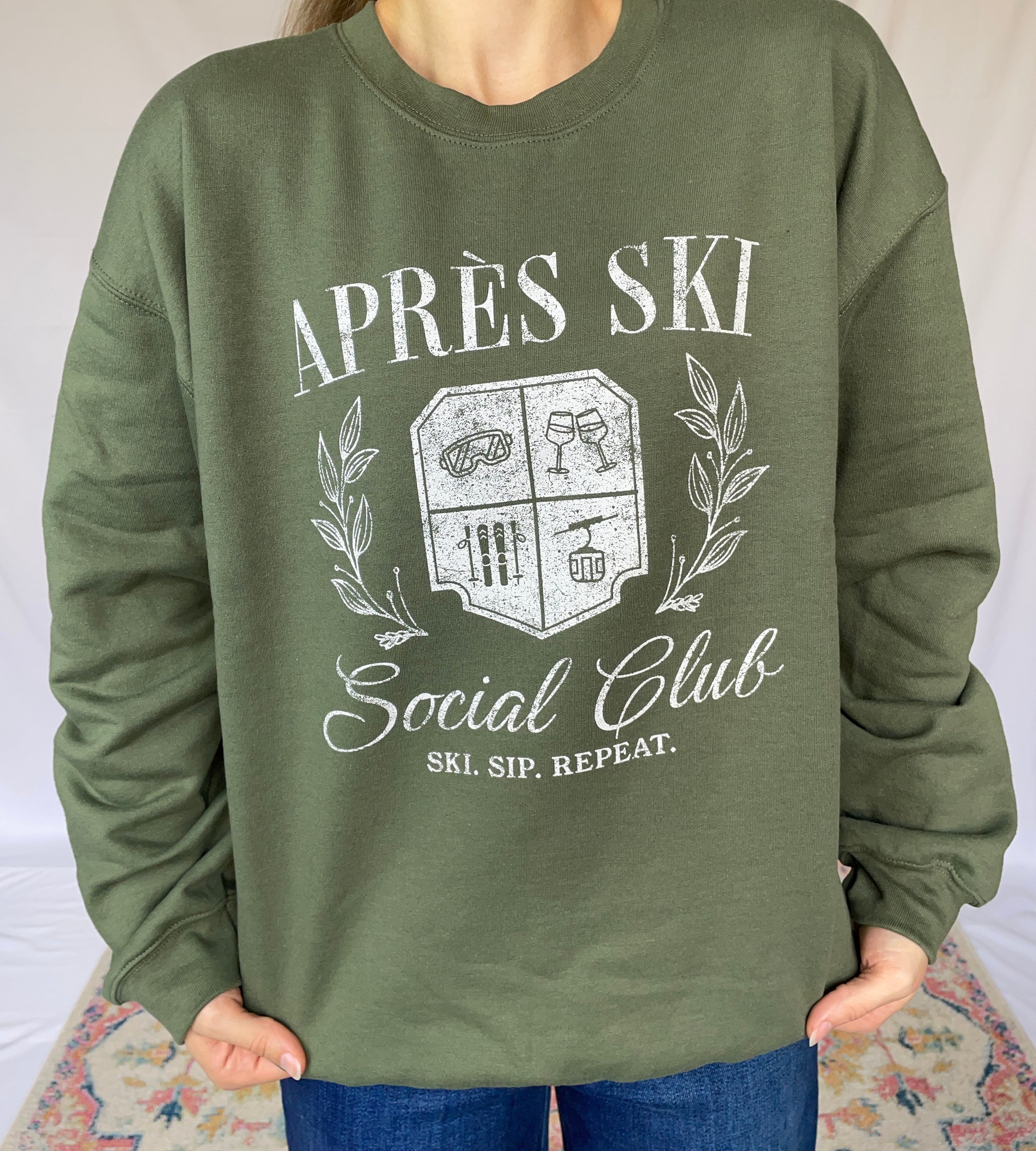 Apres Ski Social Club Graphic Sweatshirt