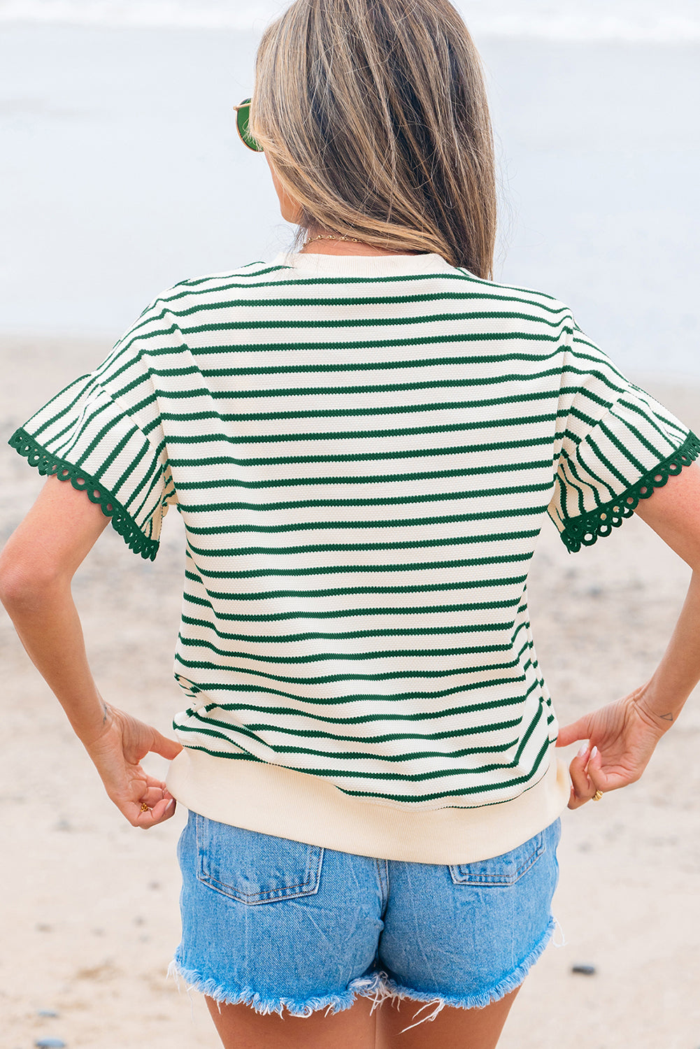 Stripe Scallop Trim Short Sleeves Top