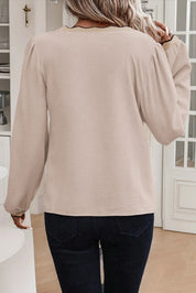 Contrast Scallop Trim Long Sleeve Top