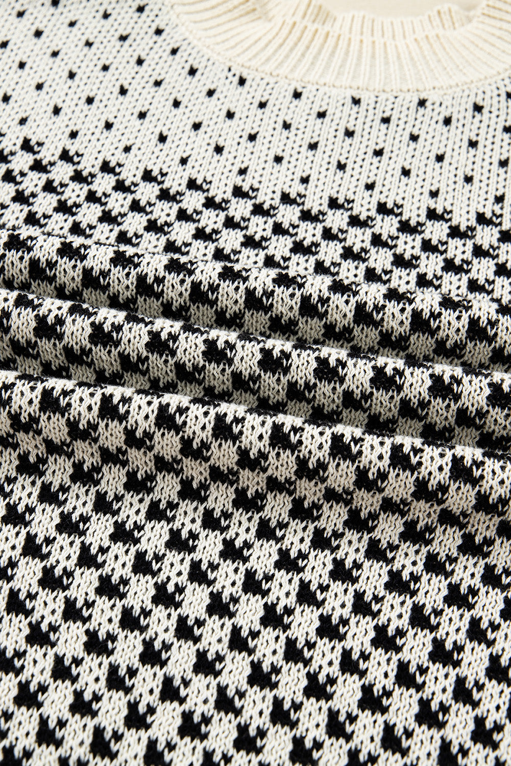 Contrast Color Pattern Sweater