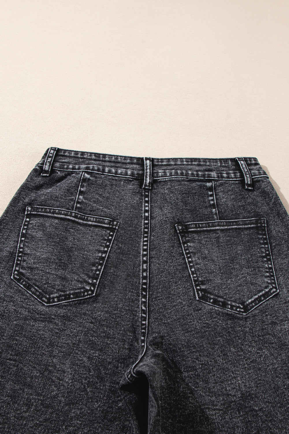 Patch Pocket Straight Leg Loose Jeans