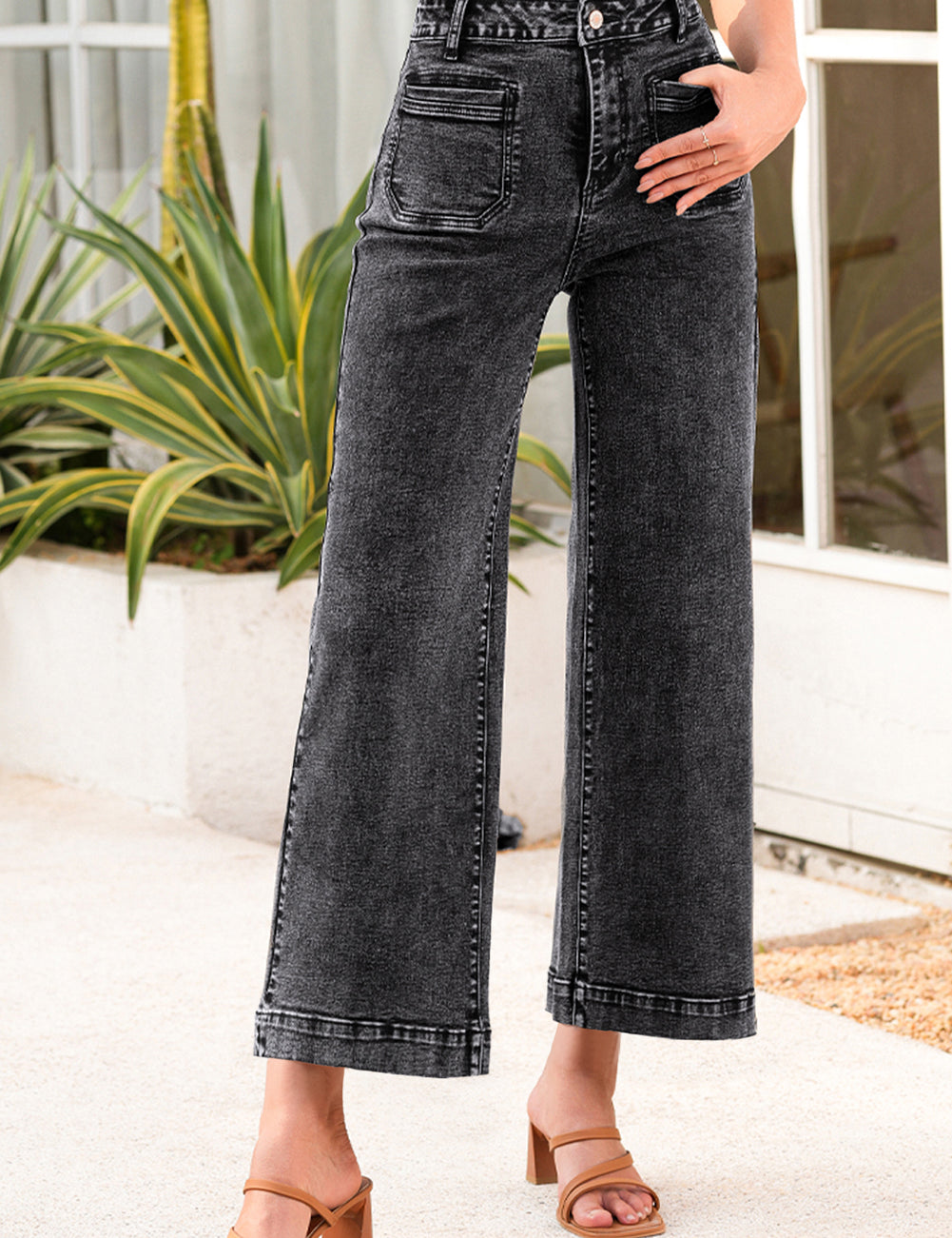 Patch Pocket Straight Leg Loose Jeans