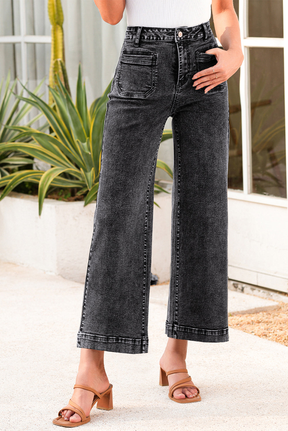 Patch Pocket Straight Leg Loose Jeans